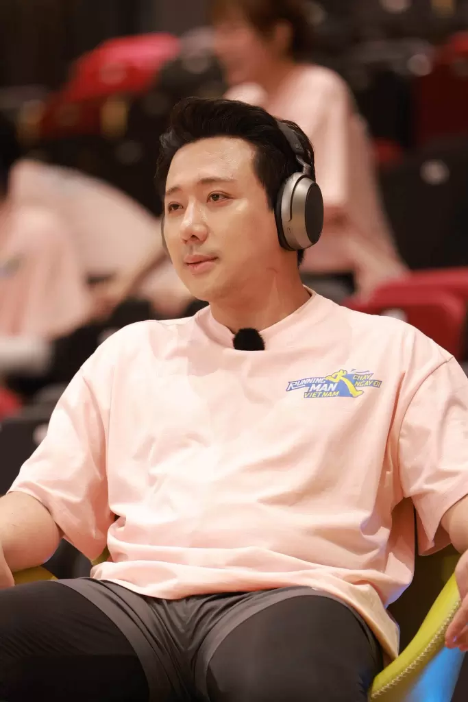 越南版《Running Man》第11集Trấn Thành错失逃生门出局 · 报道配图