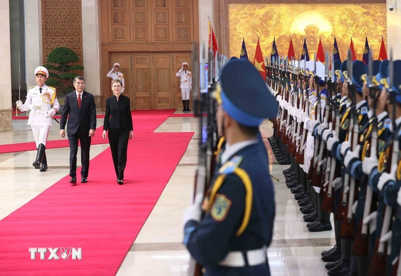 列支敦士登首相首次访越 越南总理主持欢迎仪式 · 报道配图