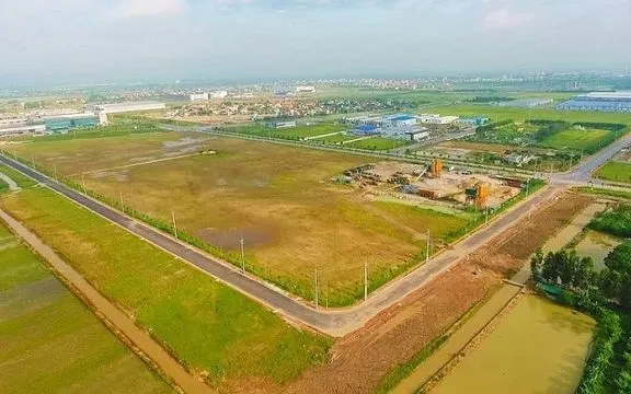 河内非农用地税缴纳期限因周末顺延至11月2日 · 报道配图