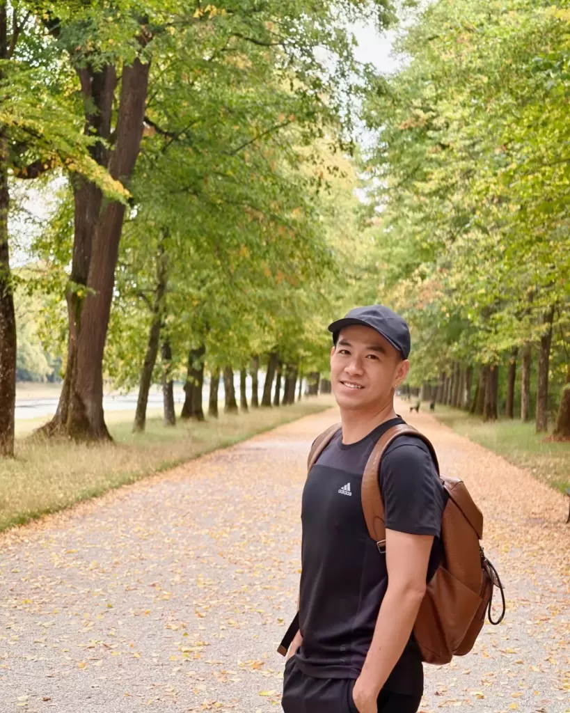 越南娛樂圈男歌手曾擔任德語講師