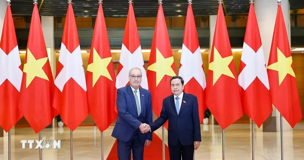越南国会主席会见瑞士总统,讨论自贸协定与议会合作