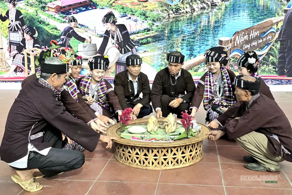 莱州卢族在2026年文化节上重现祭牛魂仪式 · 报道配图