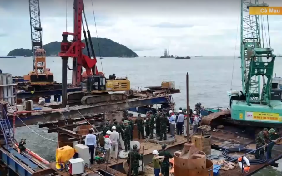 金甌集中力量施工通往鴻快島跨海道路——圖2。