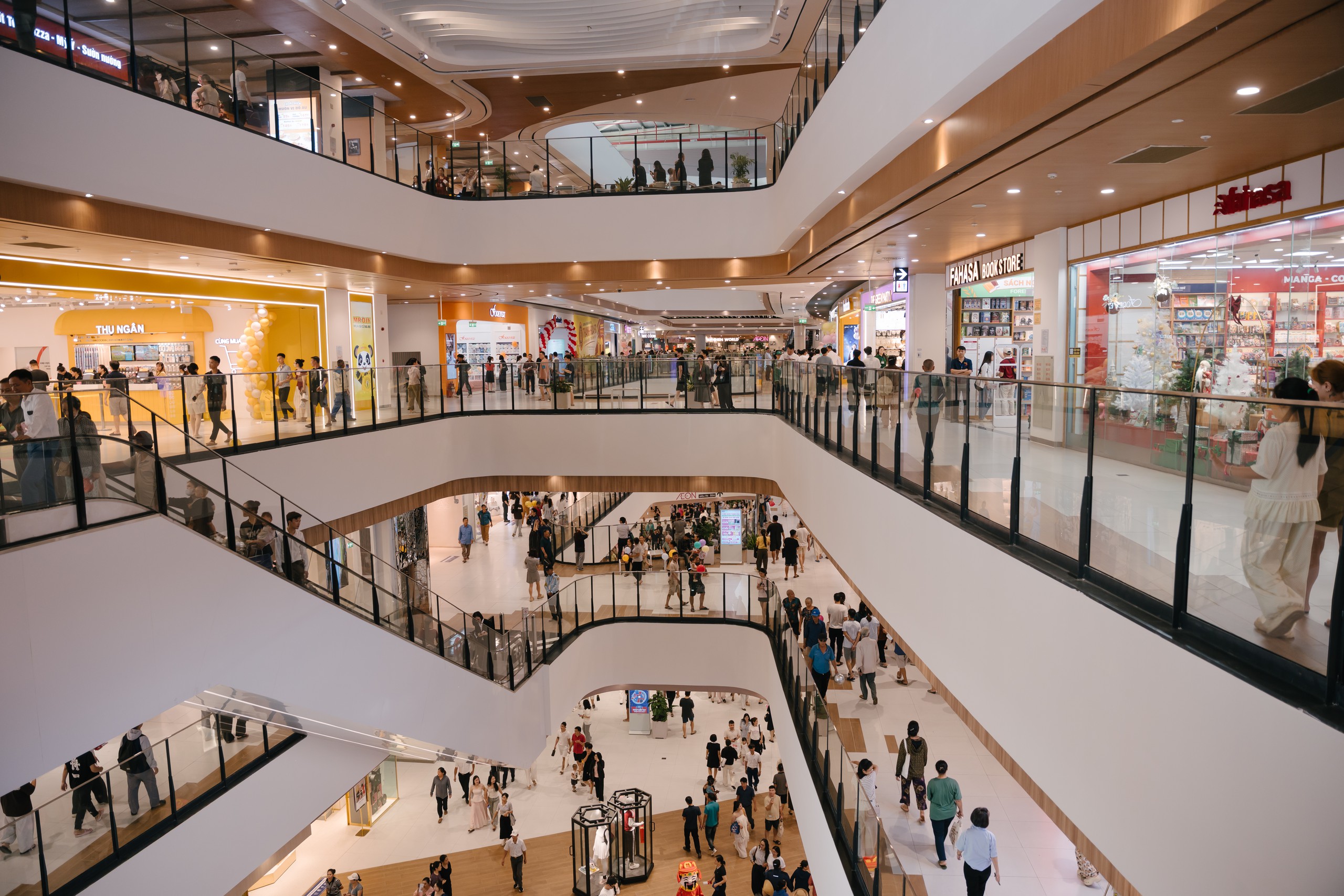 AEON MALL Thanh Hóa開業，三天內接待超過20萬人次