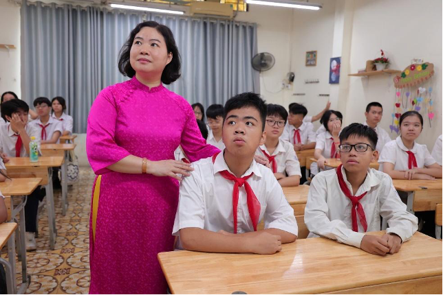 越南教育部发布新通知,中小学生评价启用数字学籍 · 报道配图