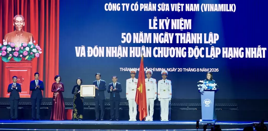 Vinamilk获授一级独立勋章