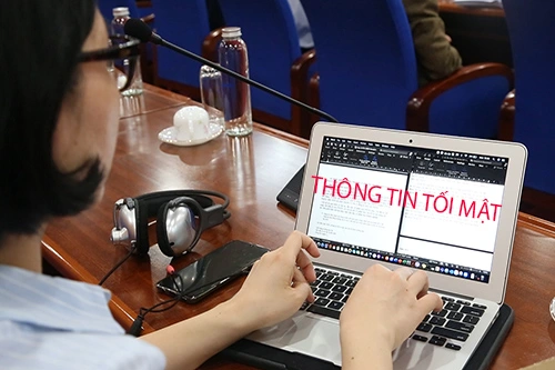 越南司法部審定草案:國家秘密電子文件禁經互聯網和社交平臺傳送 · 報道配圖