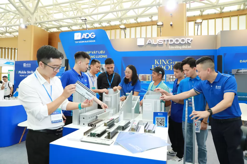 Austdoor集团连续第五次获评越南国家品牌 · 报道配图