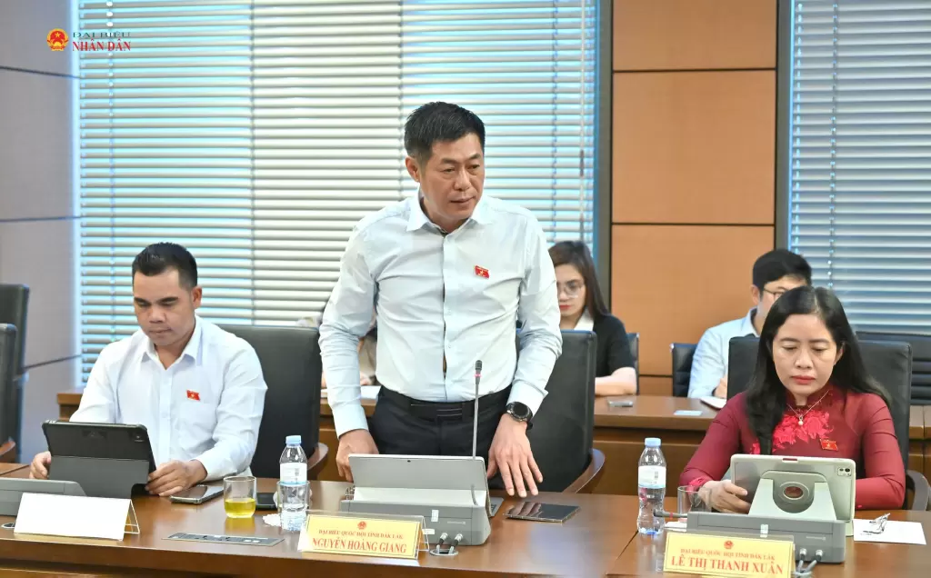 多樂省代表團代表阮黃江