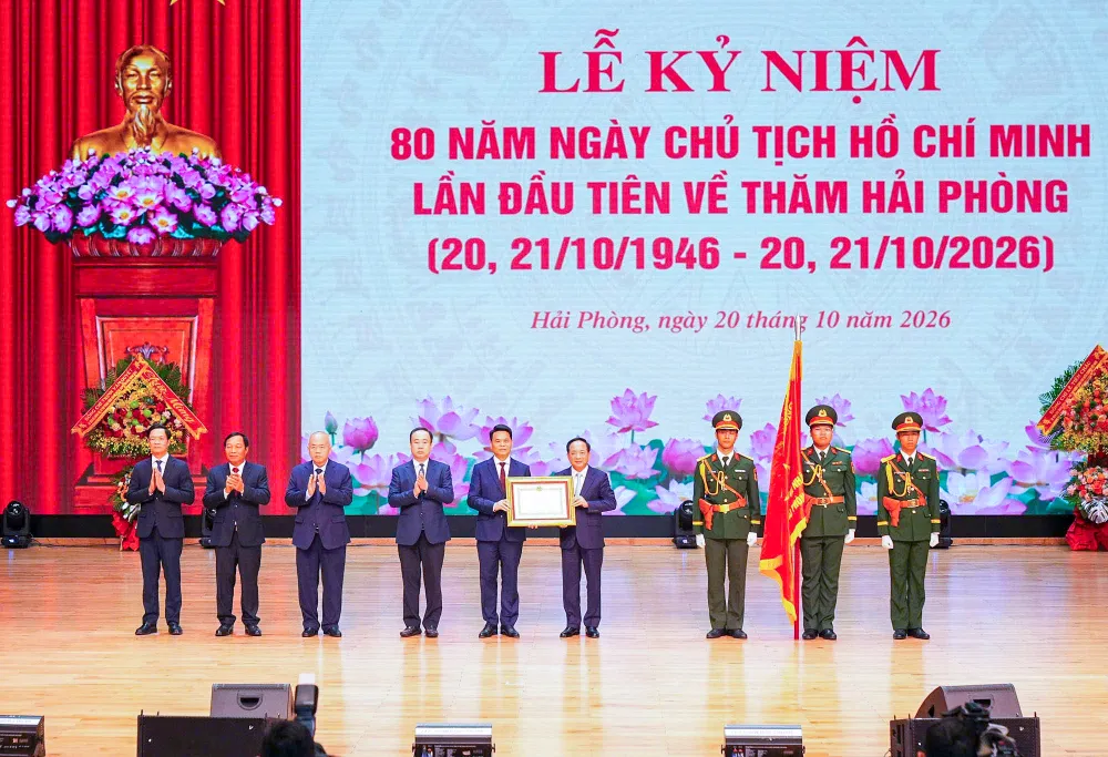 纪念胡志明主席视察海防80周年