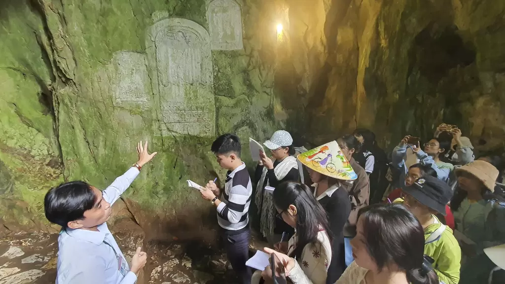 五行山摩崖石刻