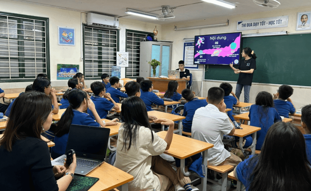 李太祖高中学校学生参加网络安全宣传活动