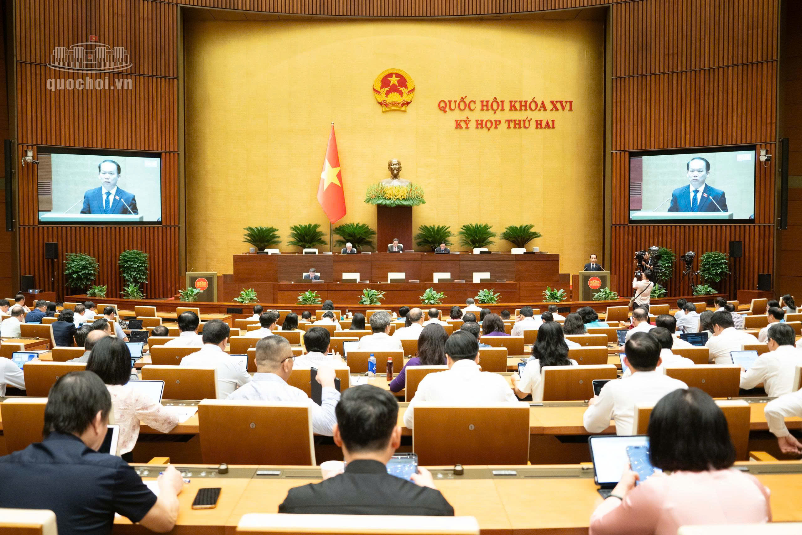關於法學教師可成為律師的建議