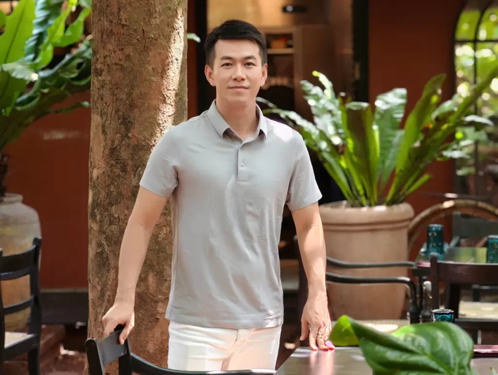 越南娛樂圈男歌手曾擔任德語講師