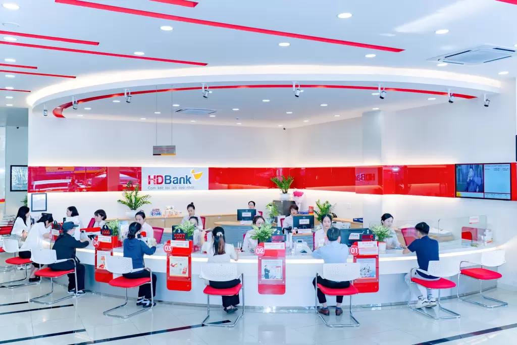 HDBank推出10万亿越盾信贷包,年利率下调1.5%支持企业
