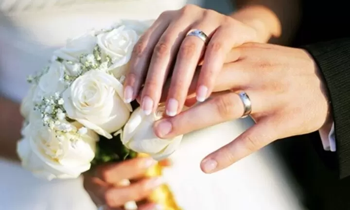 越南衛生部鼓勵男女30歲前結婚,年輕女性因家務負擔推遲婚期 · 報道配圖