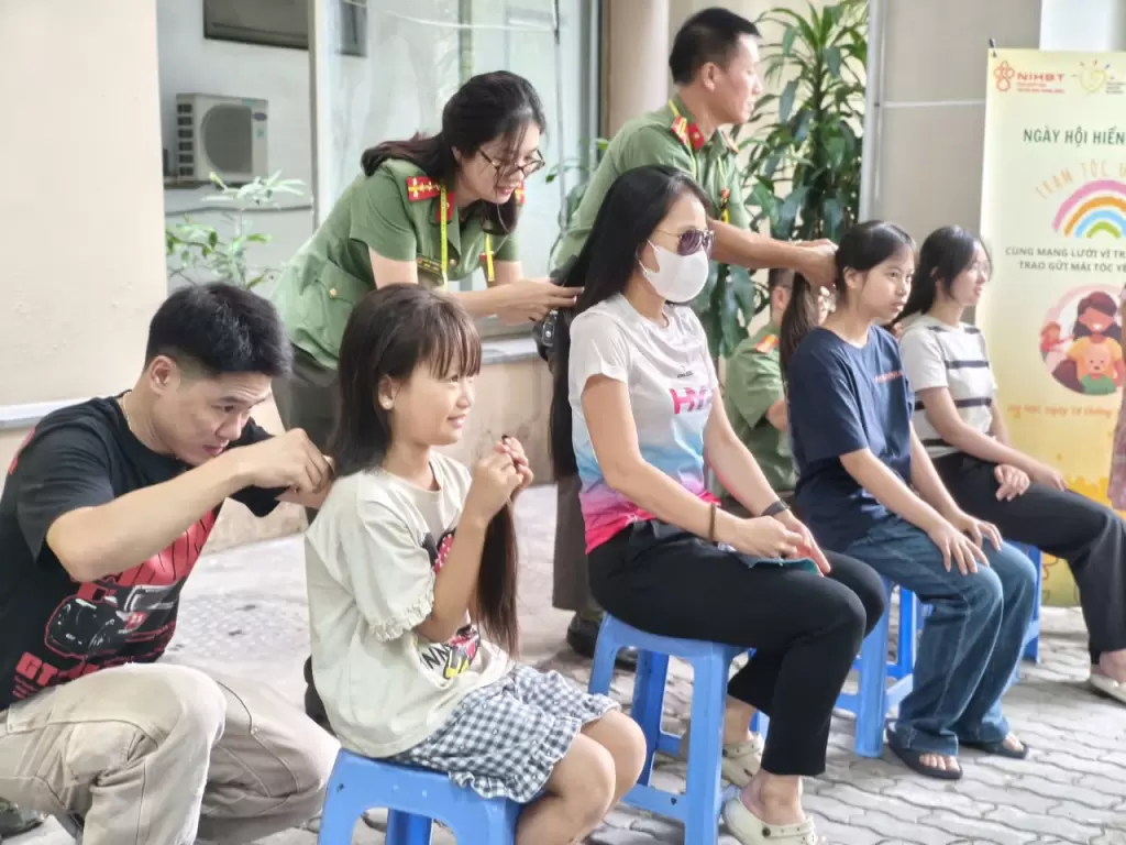 捐出的头发,为病人献出的热血——图3。