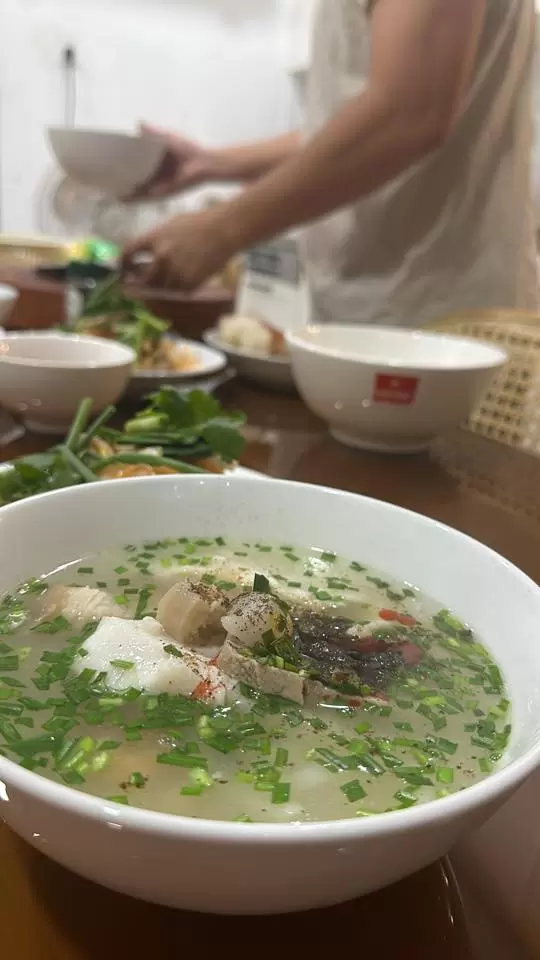 雅芳分享长江下厨做的家常饭菜 · 报道配图
