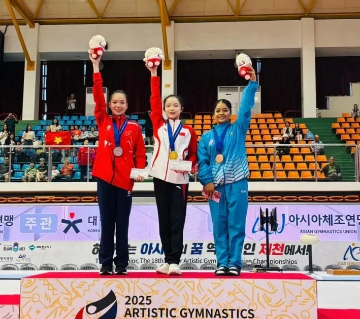胡志明市三名女運動員在亞運會分獲第四名、銅牌和銀牌
