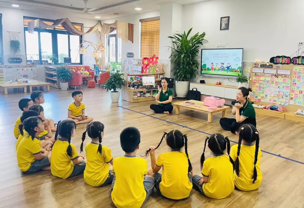 河内规定高质量公立学校服务收费上限,2026-2027学年起实施 · 报道配图