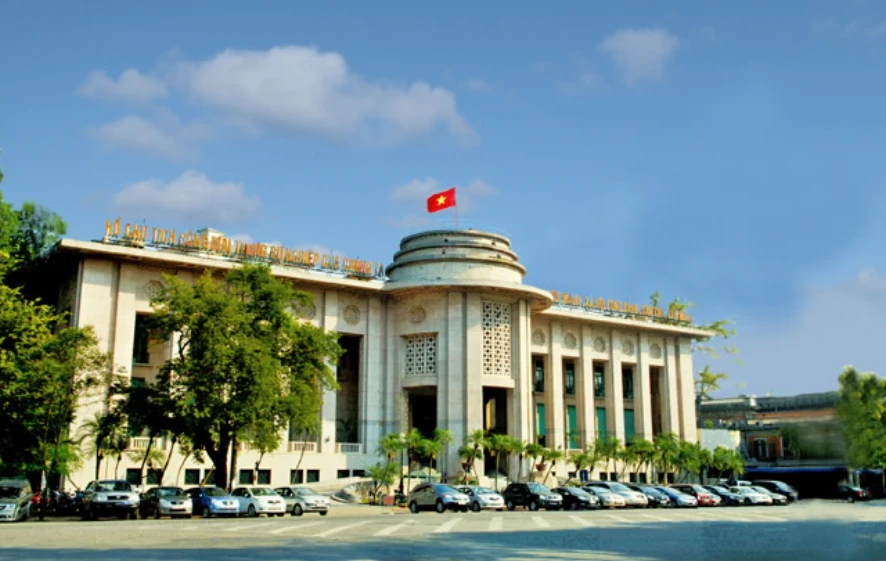 越南国家银行发文要求银行下调存款利率至少0.5个百分点 · 报道配图