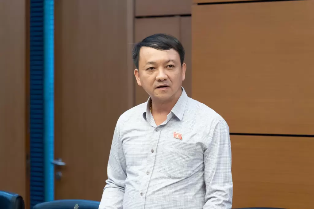 岑明虎大校