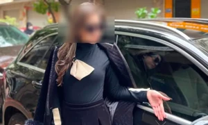 乂安省多輛汽車車窗被砸 警方抓獲3名嫌疑人 · 報道配圖