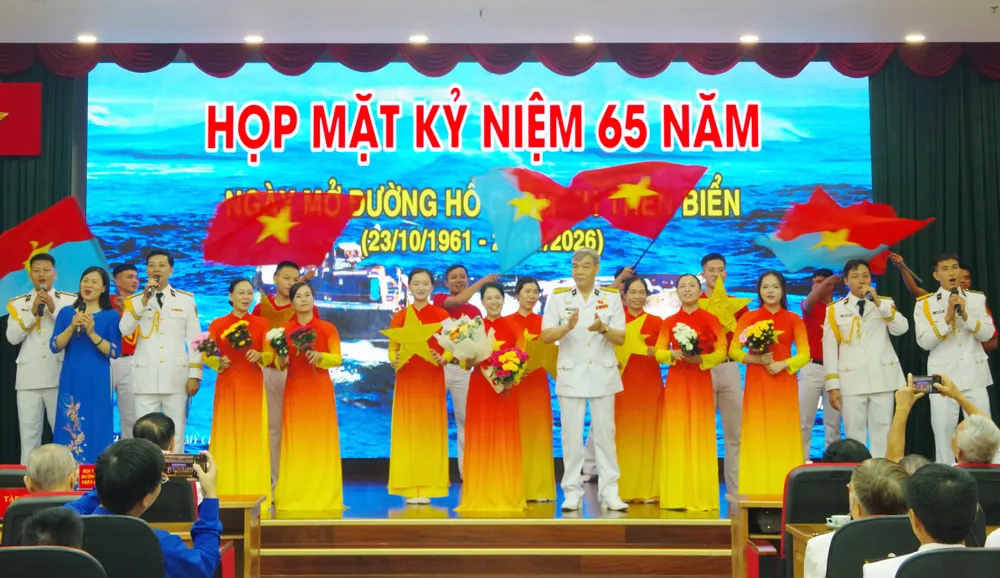 胡志明海上小道开通65周年纪念活动在胡志明市举行 · 报道配图