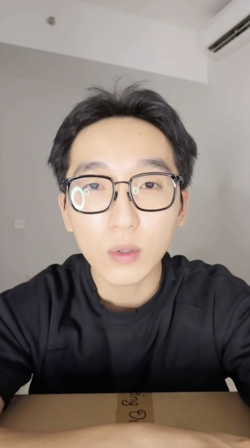 阮明显在视频中发声