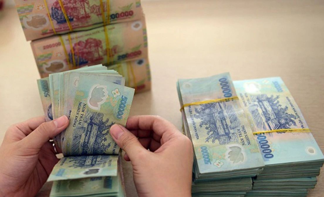 越南国家银行要求存款利率至少下调0.5%,贷款利率每年下调1.5-2%
