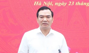 胡志明市鼓励企业11月提前发年终奖以刺激消费 · 报道配图