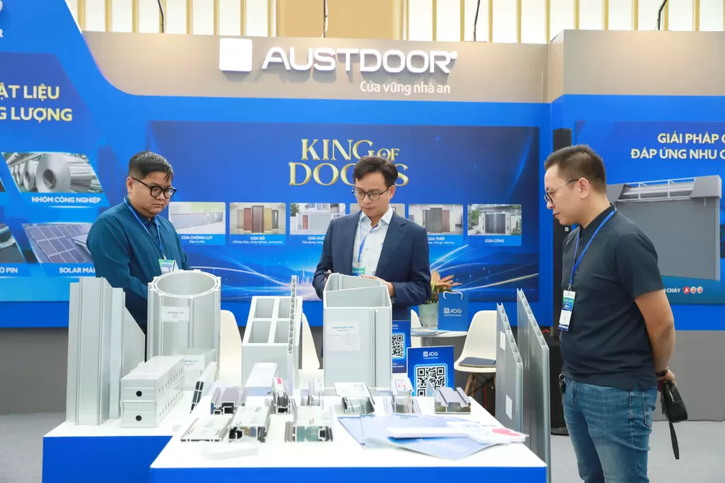 Austdoor集团连续第五次获评越南国家品牌 · 报道配图