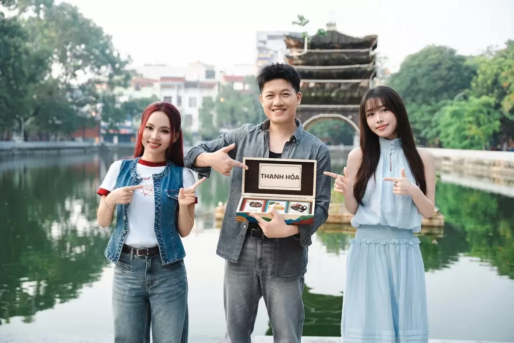 吴兰香与Han Sara在《Sao Chọn》第四集做鳗鱼粥、包艾糍 · 报道配图