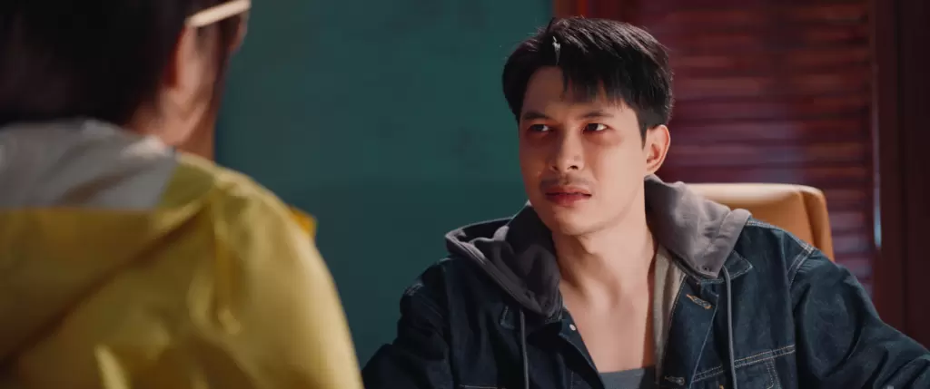 越南演員Anh Tú Atus新片上映10天 偵探角色引發討論 · 報道配圖