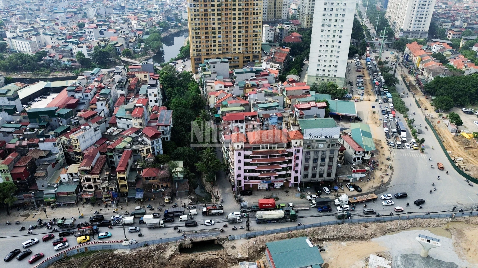 範秀—70號公路高架橋