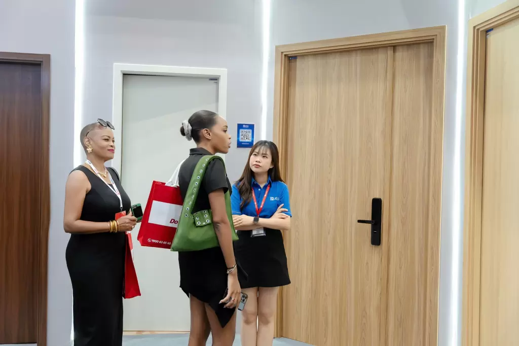 Austdoor集团连续第五次获评越南国家品牌 · 报道配图