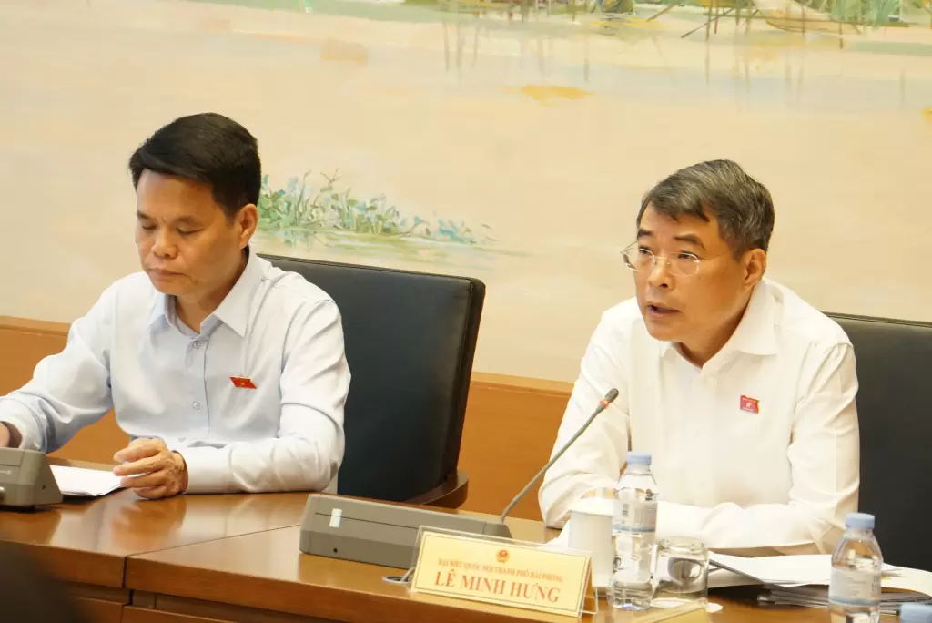 越南國會審議資產拍賣法修訂草案，總理要求控制社會住房價格 · 報道配圖