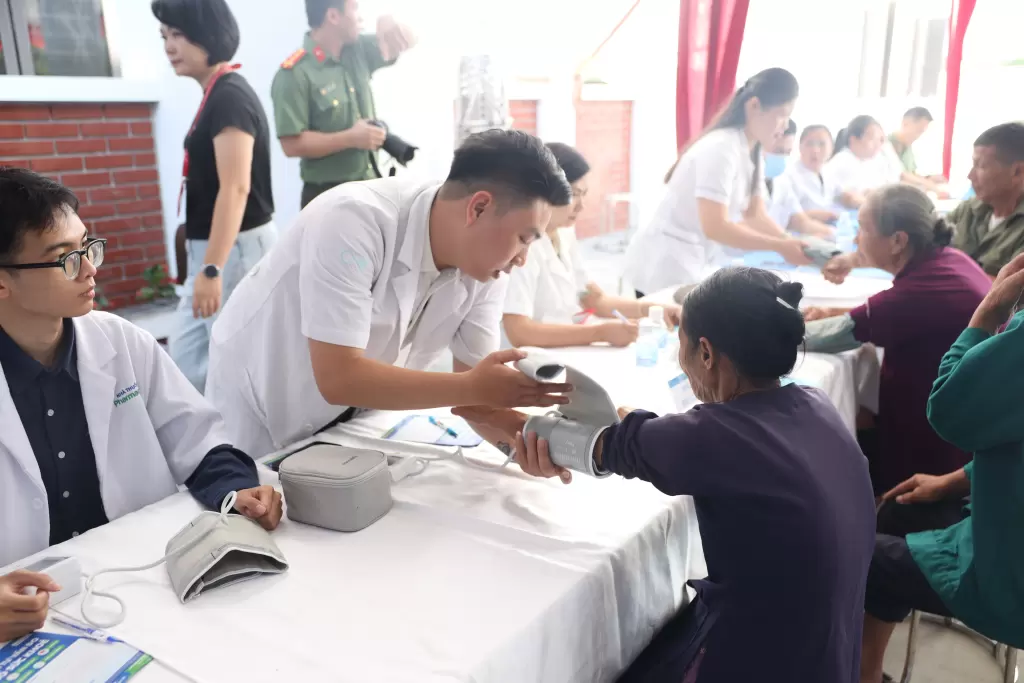 Pharmacity与河内医科大学医院为民众免费体检 - 4