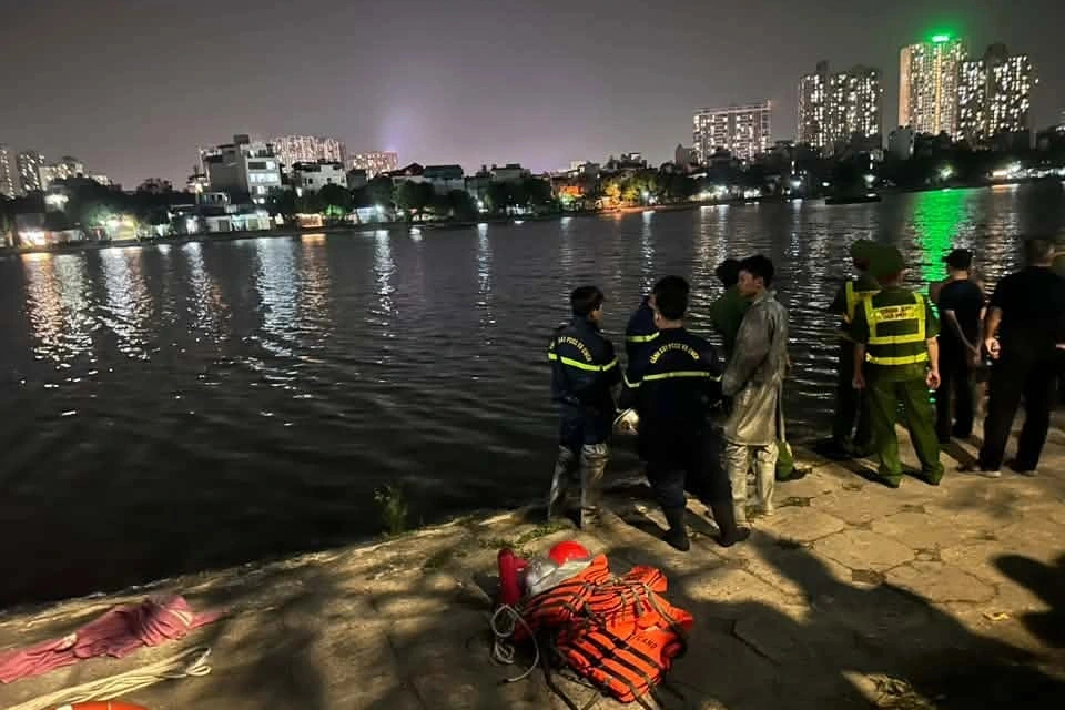 河內定功湖兩人溺水 當晚尋獲遺體 · 報道配圖