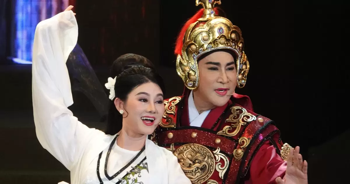 越南艺术家Kim Tử Long举行60岁生日纪念live show《Không phai》