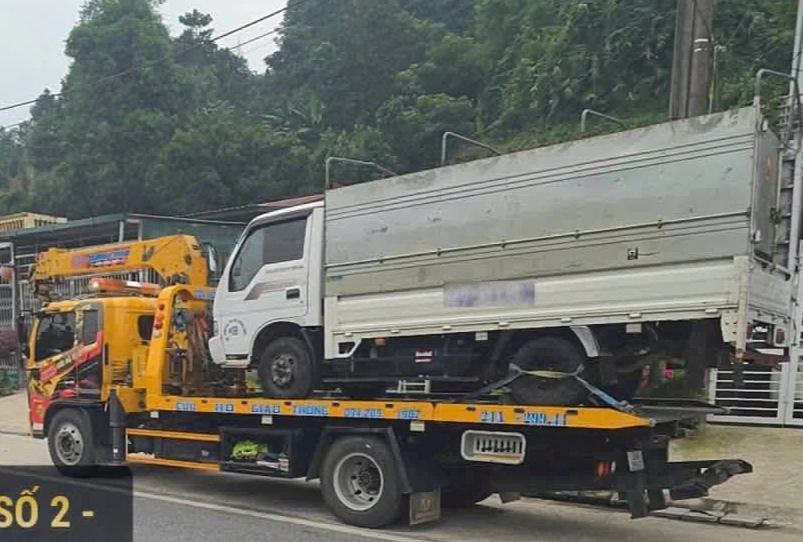 老街货车司机酒驾拒检 拟罚2600万越南盾并扣车7天 · 报道配图