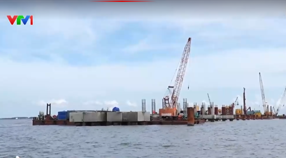 金甌集中力量施工通往鴻快島跨海道路——圖1。