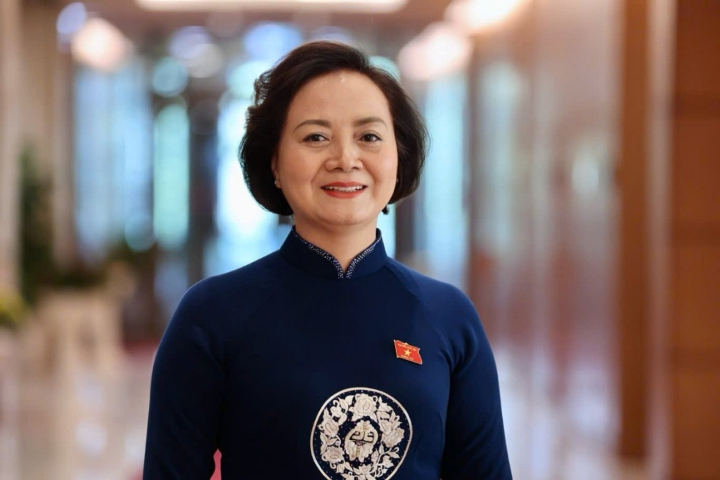 越南成立指导委员会完善岗位体系,副总理范氏清茶任主任