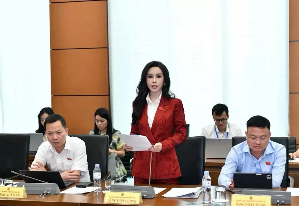 明确《资产拍卖法》与各专门法之间的调整范围
