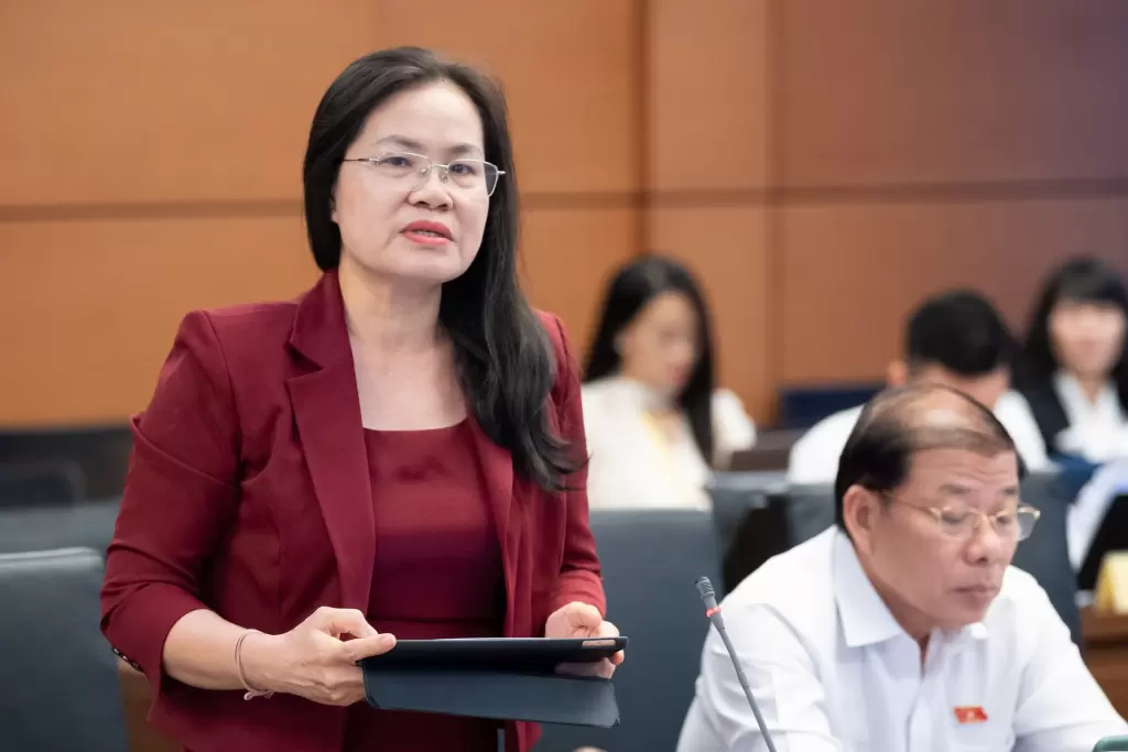明确《资产拍卖法》与各专门法之间的调整范围