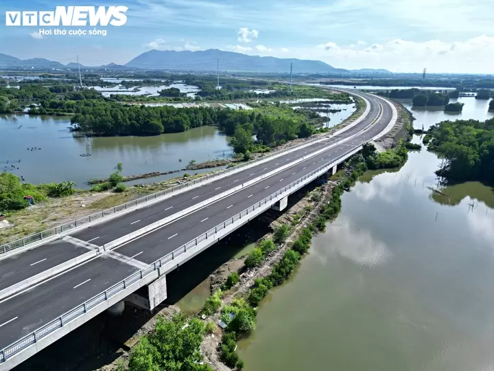 胡志明市991B路完成约95%工程量,目标12月全线通车 · 报道配图