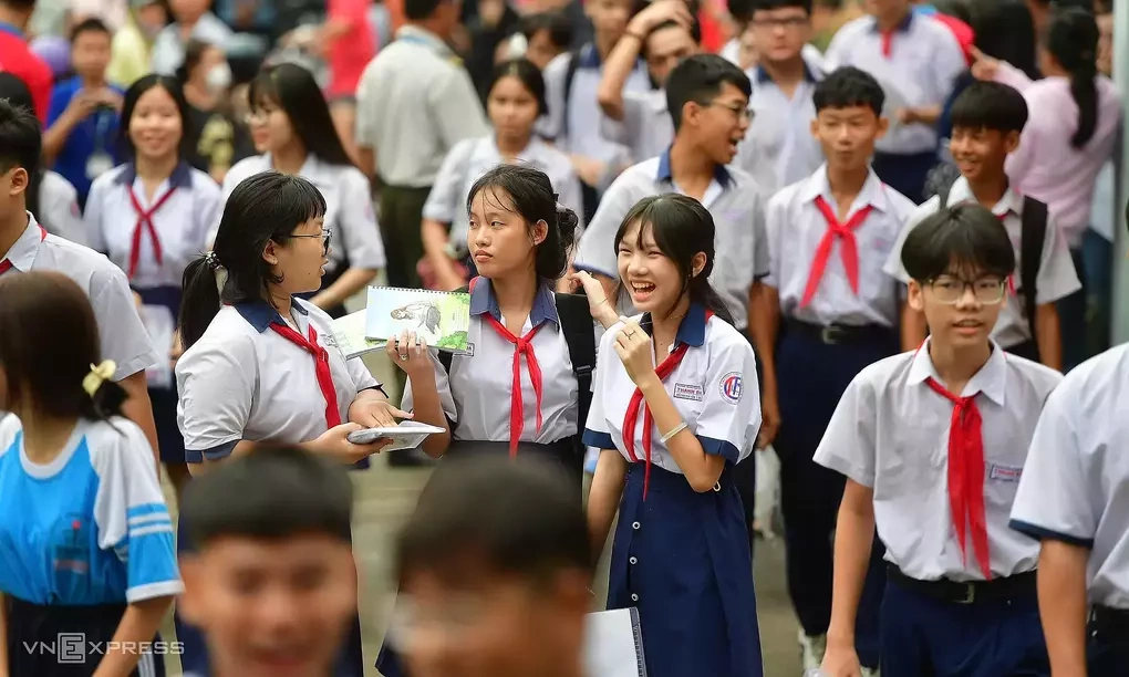 越南多地就中考方案提意见 两科与三科之争待定 · 报道配图