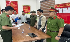 起诉BOT收费站3名员工“变造”档案,造成近5亿盾损失