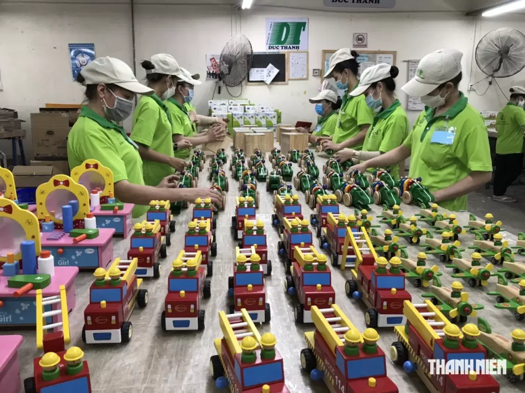 越南企業從代工出口轉向以自主品牌進入國際市場 · 報道配圖