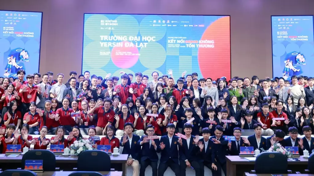 林同省启动未成年人网络安全宣传活动,覆盖四所学校约五千人 · 报道配图